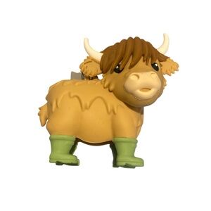 Cute Highland Cow Ant Bacterial gel holder with Green Boots